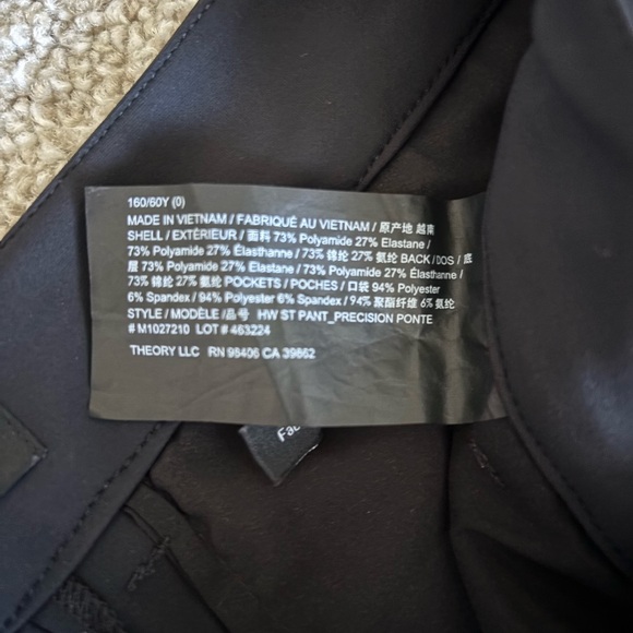 Theory size 0, wide leg to ankle. - Picture 4 of 6